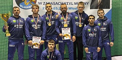 Zapaśnicy LKS Mazowsze dali czadu. 4 medale, 2 złote i triumf w drużynie