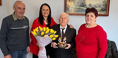 Wójt Gminy Młodzieszyn odwiedza najstarszych mieszkańców