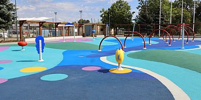 Wodny plac zabaw gotowy na majówkę, zjeżdżalnie także