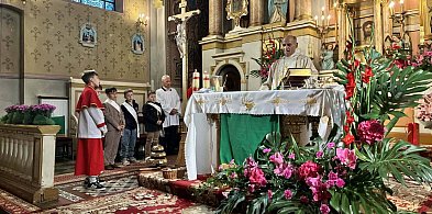 40 lat posługi ks. Zbigniewa Łuczaka, proboszcza rybnowskiej parafii