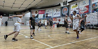 No to gra SLK. Koszykarze powrócili na parkiet-88838