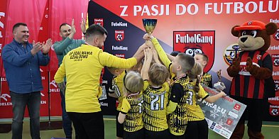 Orlen Zima z FutbolGangiem w Sochaczewie. Powalczyli o finał w Płocku-90805
