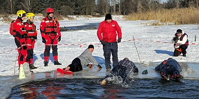Szkolenie wodne i świetna zabawa. Morsy wsparły WOPR