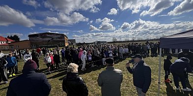 Pobiegli przełaje. Wielki dzień w Brzozowie Starym