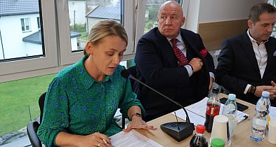 Teresin: podatki od środków transportu w górę, wpływy pójdą na remonty dróg-89283