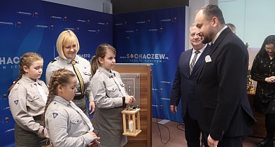 Betlejemskie Światło Pokoju na sesji rady miasta: wybierzmy życzliwość-90145