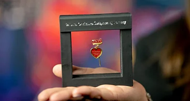 Oficjalne złote serduszko 34. Finału WOŚP już jedzie do Sochaczewa-90769