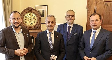 Sztandar 68. Pułku Piechoty: jest pospolite ruszenie