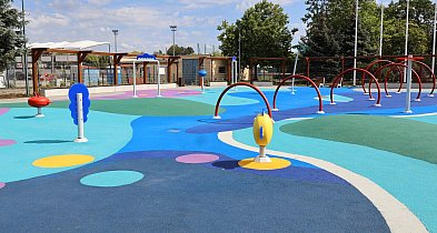 Wodny plac zabaw gotowy na majówkę, zjeżdżalnie także