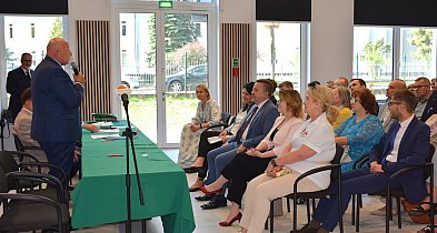 Są pieniądze dla naszych samorządów, umowy z marszałkiem podpisane