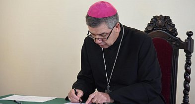 Jest dyspensa od biskupa łowickiego, ale są też warunki