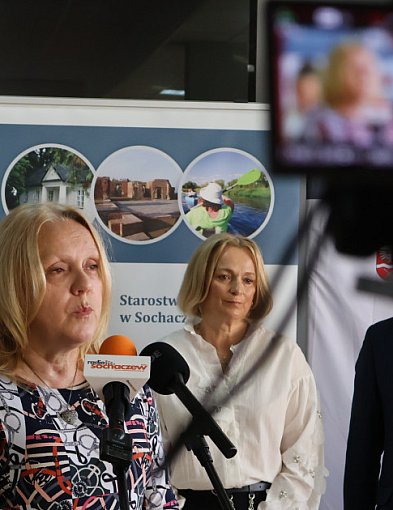 Kiepski asfalt, jest umowa, będzie przebudowa, rusza inwestycja powiatowa-86925