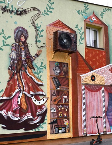 A tak teresiński mural prezentuje się w całości-87234