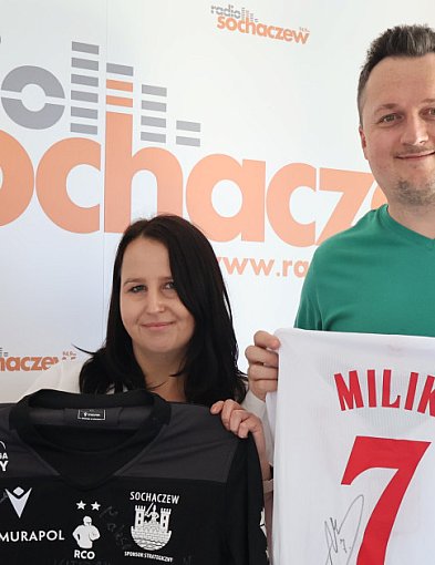 Koszulki Milika i naszych rugbistów na licytacji, Karolina Kraska zachęca-87264