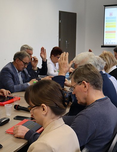 Sesja rady w Brochowie: rekordowy budżet 2026, po raz pierwszy bez deficytu-89814