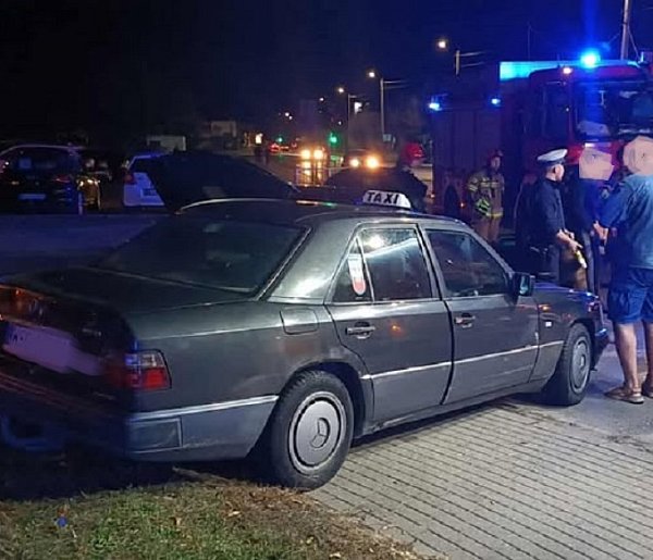 Zderzenie osobówek na 600-lecia-87718