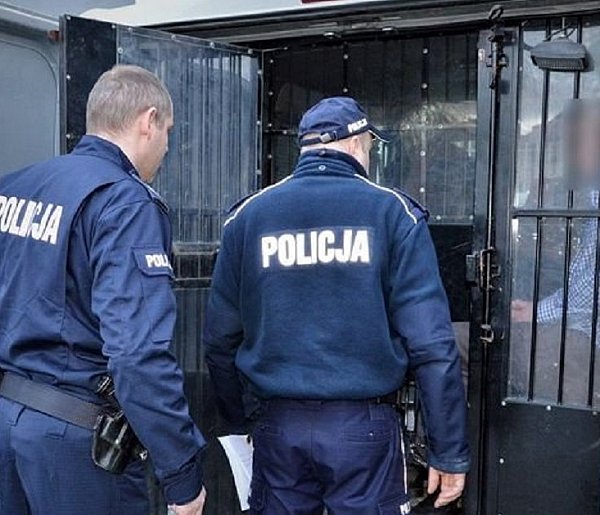 Pijany 20-latek za kierownicą w gminie Teresin, zareagował mieszkaniec-87736