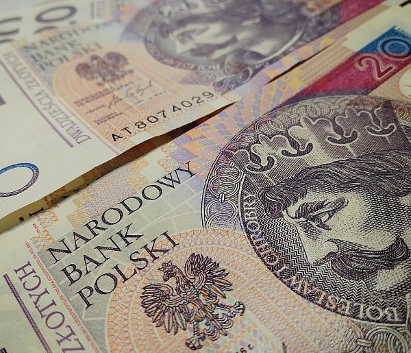 ZUS przeliczy świadczenia. Tyle więcej wpłynie na konta emerytów-88191