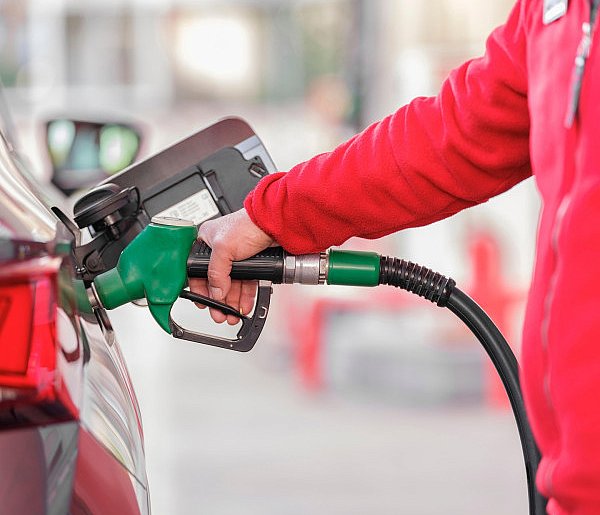 UOKiK skontrolował paliwa. Sprawdź, które stacje wypadły najgorzej-88630