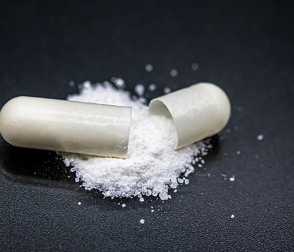 Salmonella w popularnym suplemencie. „Nie należy spożywać”-89105