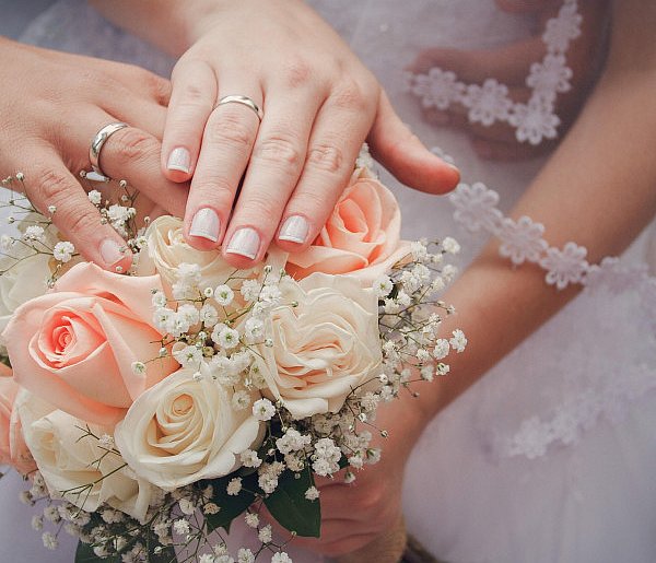 40 tys. zł za ślub i dziecko. PiS chce zachęcać do małżeństw i rodzicielstwa-89281