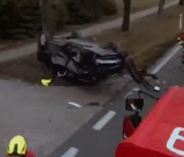 Zderzenie dwóch samochodów na DK 92 [Aktualizacja]-89739