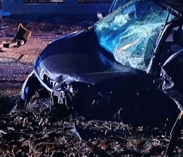 Nie dość, że pijany, to jeszcze agresywny. Policja o wypadku w Adamowej Górze-89838