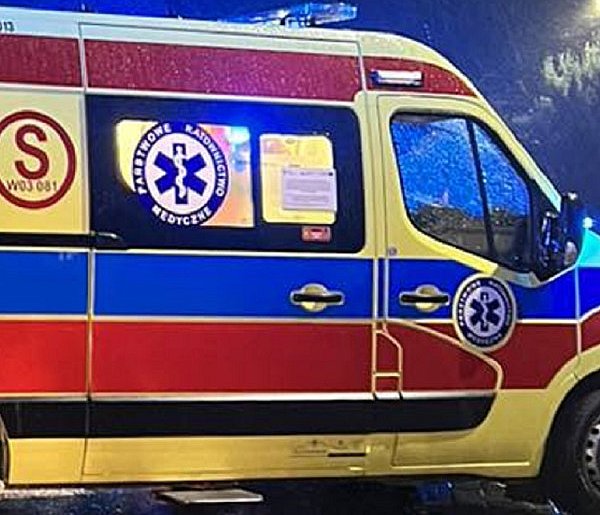 Zderzenie dwóch osobówek w Elżbietowie-89976