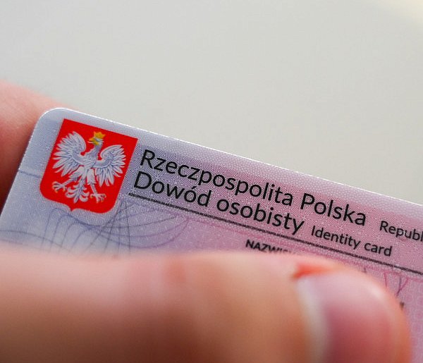 Nie musisz już biec do fotografa. Zdjęcie do dokumentów zrobisz w domu-89991