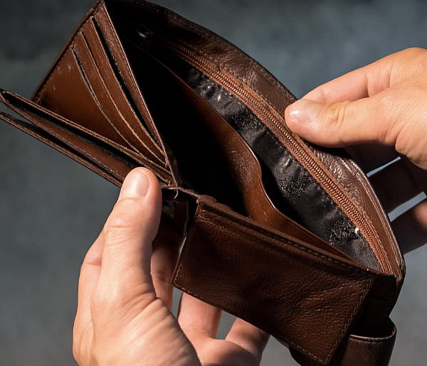 Twój przelew może "utknąć" na 5 dni. Lepiej sprawdź, zanim go wyślesz-90049