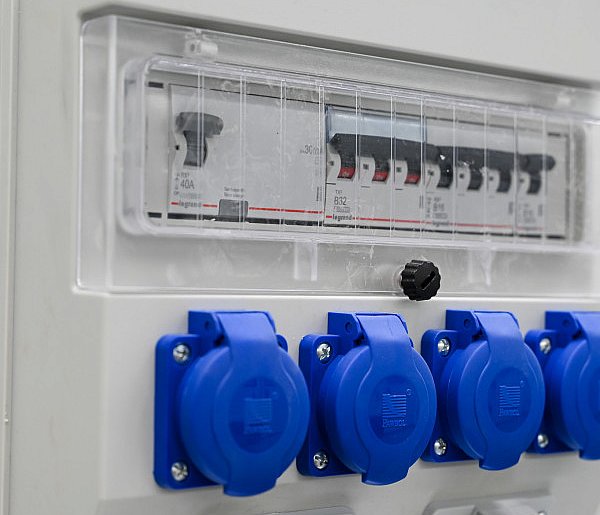 Dostawcy prądu pod presją. Te zmiany odczują odbiorcy-90483