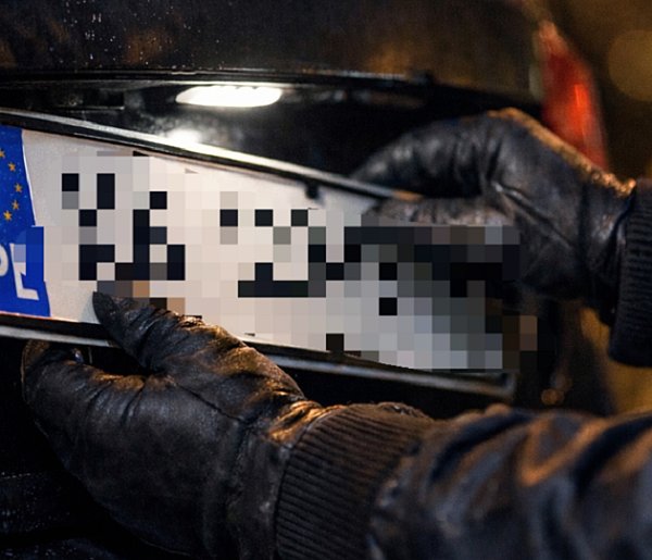 Ukradł tablice rejestracyjne i posługując nimi, kradł dalej-90511