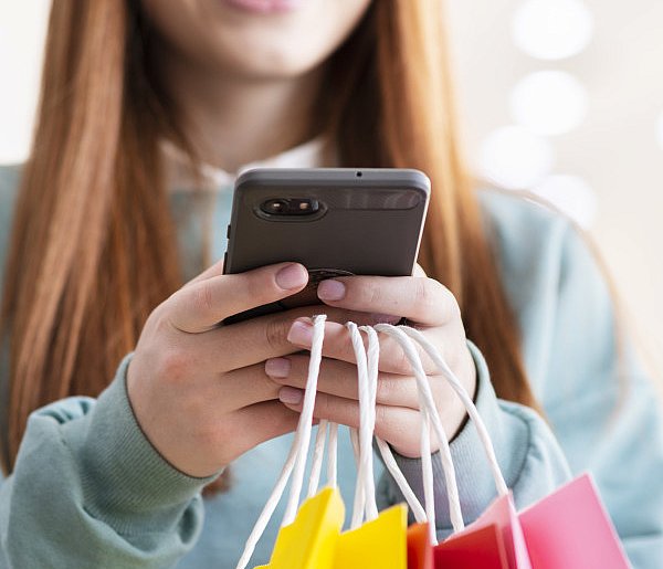 Zalando i Temu podpadły urzędowi. Klienci byli wprowadzani w błąd-90689