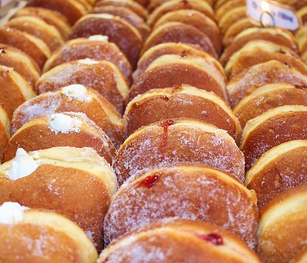 Tyle pączków zjadają Polacy. Tłusty czwartek bez hamulców