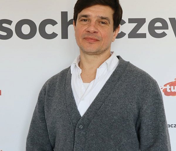 Kaj, gdzie jesteś? Maska wraca z głośną sztuką