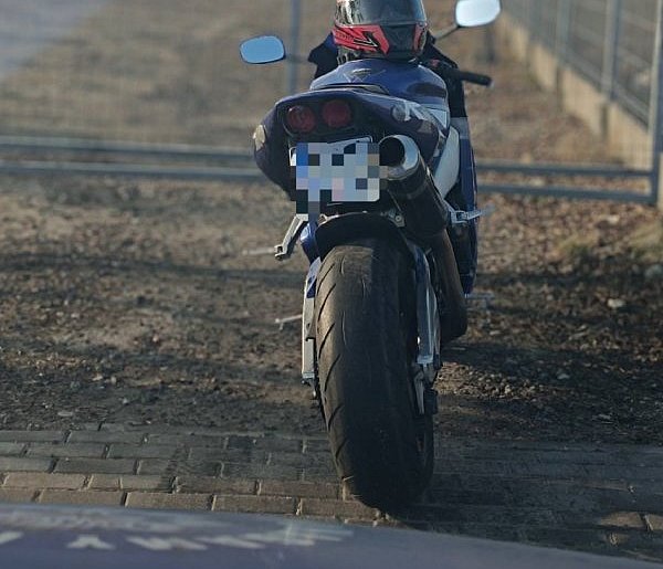 Piątek trzynastego pechowy dla 19-letniego motocyklisty