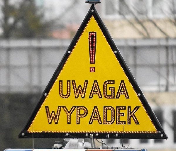 Utrudnienia na A2 między węzłami Wiskitki i Skierniewice. Lądował LPR
