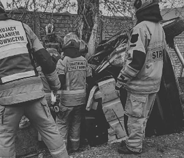 Czarny weekend. Śmiertelna ofiara wypadku w Józinie