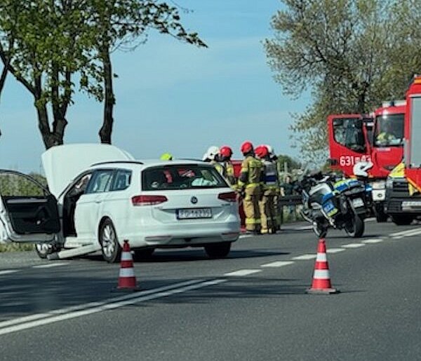 Tragedia obok Sochaczewa: motocyklista nie żyje, DK92 zablokowana