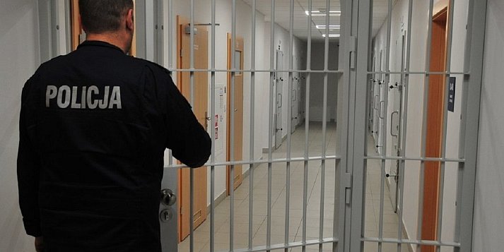 Awantura w Sochaczewie. Matka zraniła córkę nożem