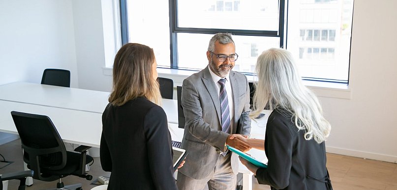 Szkolenie z autoprezentacji a budowanie pewności siebie