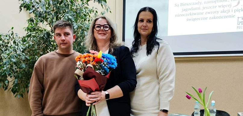 Pisarka Katarzyna Fiołek z wizytą w Nowej Suchej