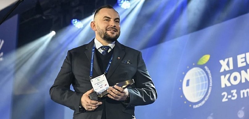 Burmistrz Daniel Janiak Liderem Samorządu