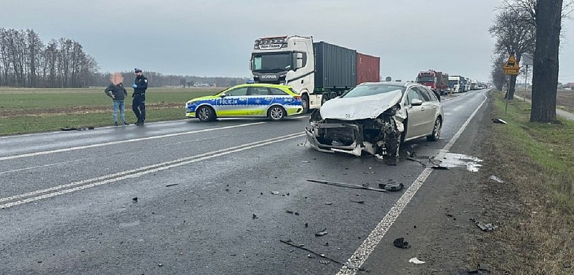 Groźnie w Janowie na DK 50, są zdjęcia i komentarz straży