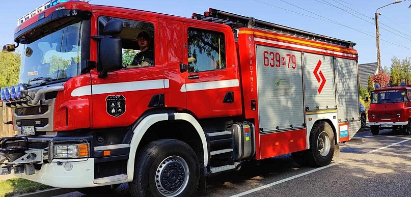 Wypadek na DK 50 w Janowie: droga zablokowana [Aktualizacja]