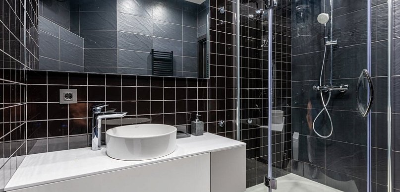 Jakie meble wybrać do małej łazienki?