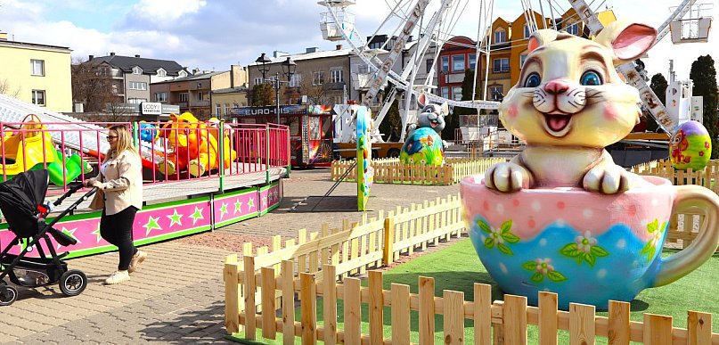 Festiwal Pisanek z karuzelami na pl. Kościuszki: godziny otwarcia