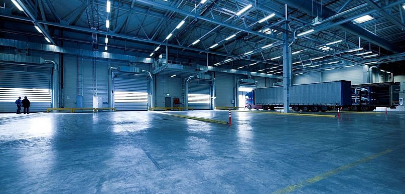 Jakie znaczenie ma odpowiednie oświetlenie w firmie