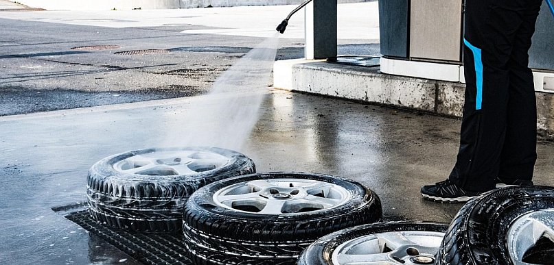 Transportowy puls regionu: Dlaczego profesjonalny serwis opon ciężarowych to podst