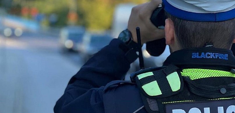 Za szybko przez Gminę Iłów. 43-latka bez prawka na 3 miesiące